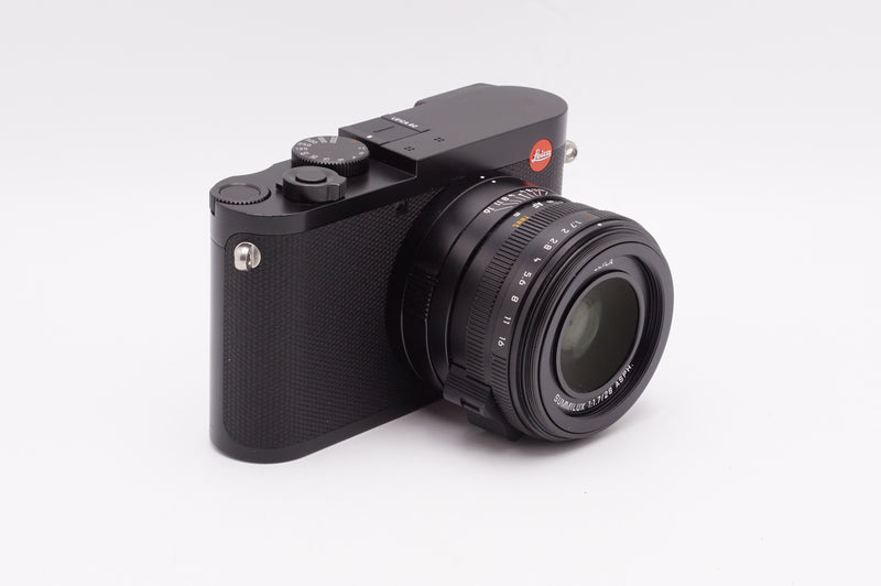 Used Leica Q2 Camera with Thumbgrip (