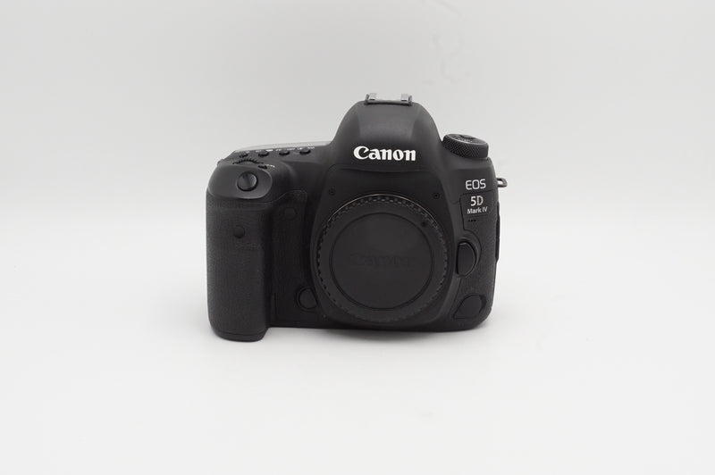 USED Canon 5D IV with Battery Grip BG-E20 (