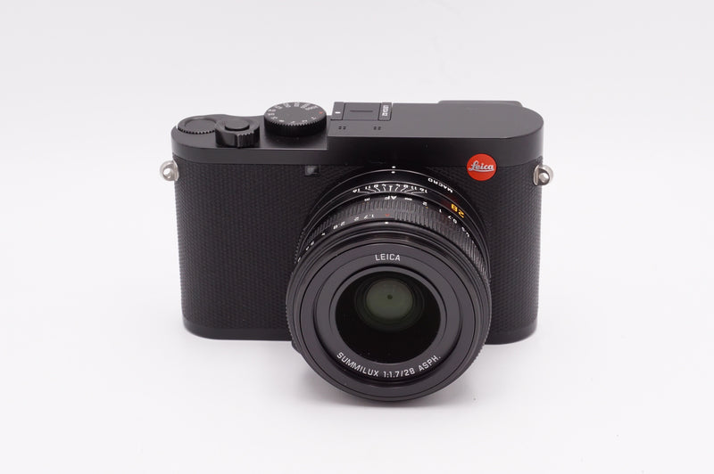 Used Leica Q2 Camera with Thumbgrip (